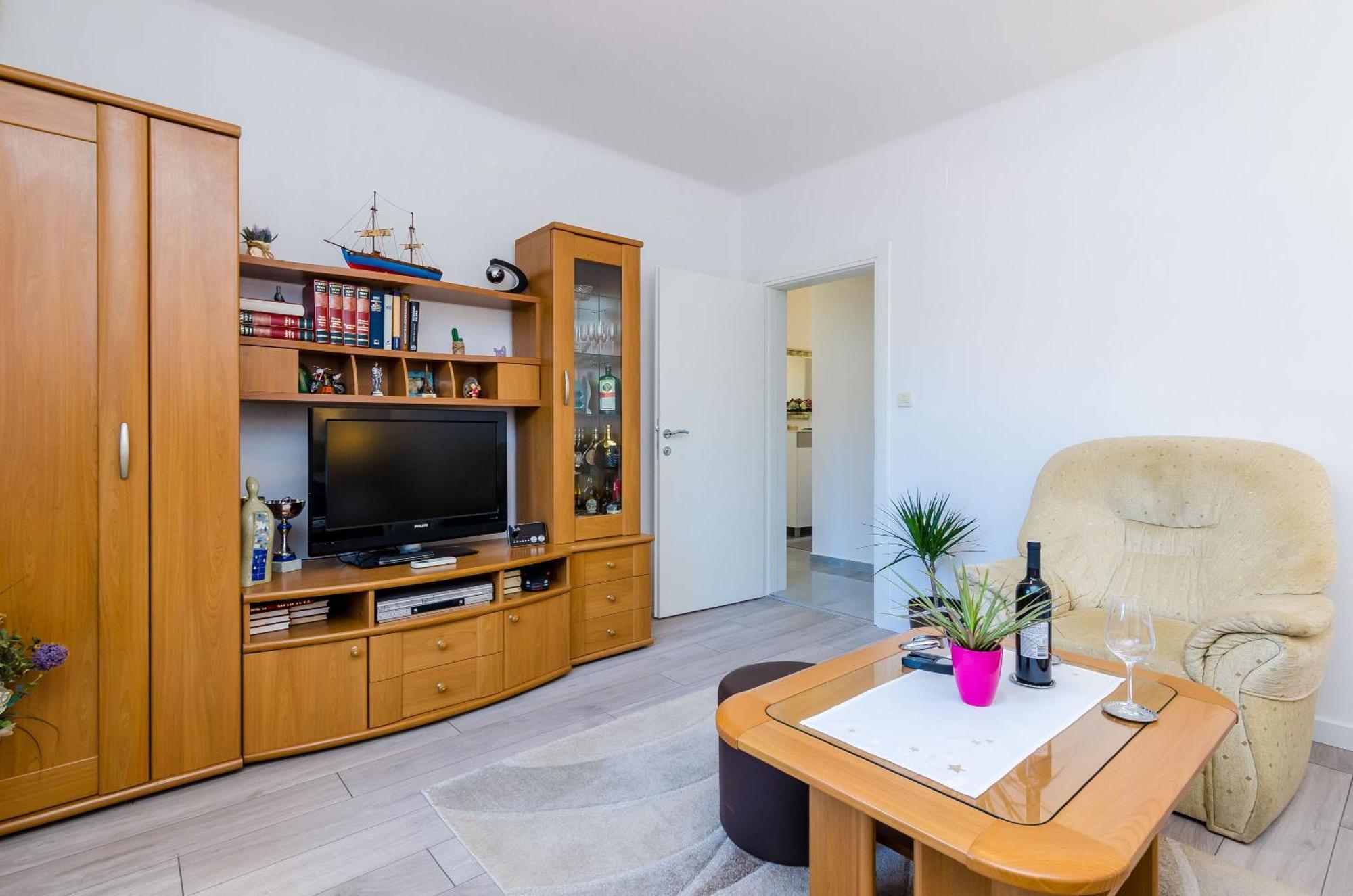 Veronika Appartement *